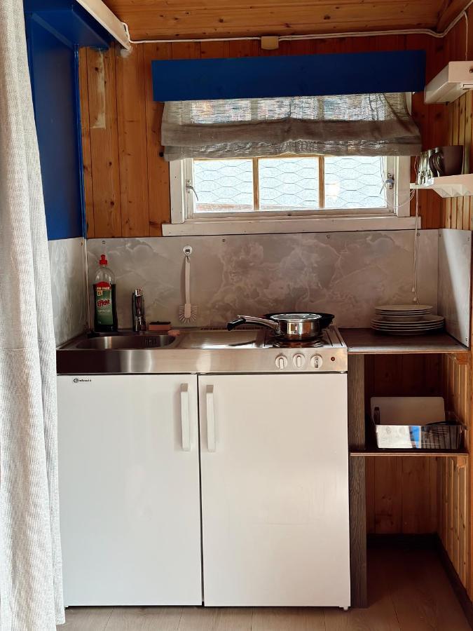 Hotel Loken Camping - Trivelig Og Idyllisk Ved Vannet Olden Exterior foto